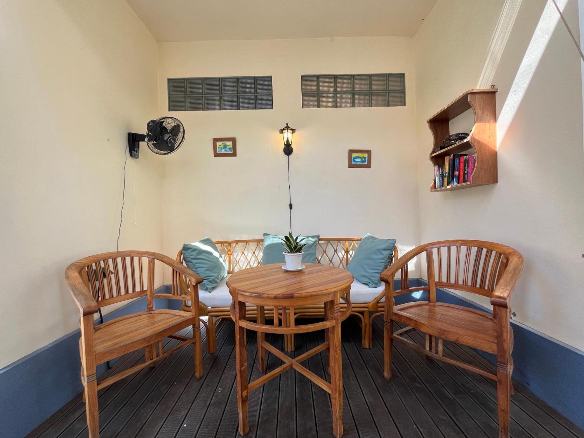 Living Room Lembongan Екстериор снимка